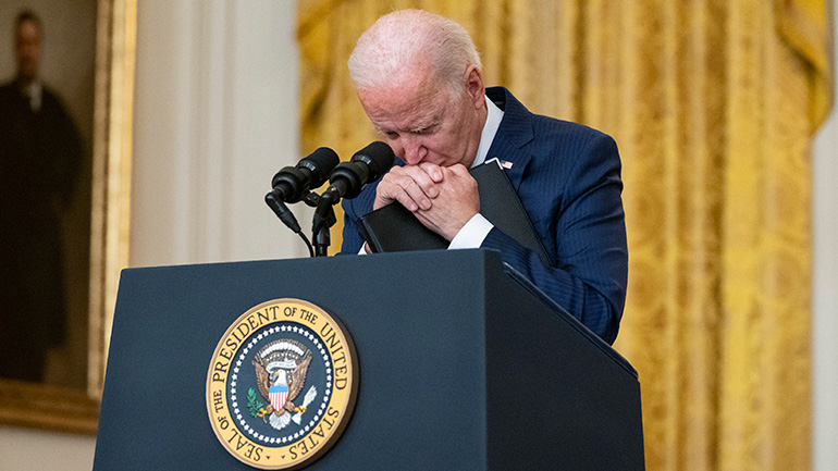 Για τον Τζο Μπάιντεν η αφγανική κρίση μετατρέπεται σε σενάριο καταστροφής