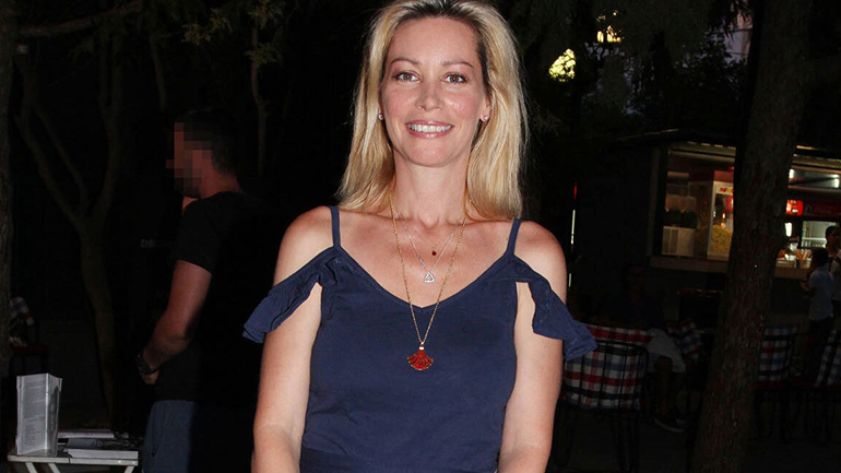 H Άριελ Κωνσταντινίδη εξομολογείται: «Δεν έχει καλυτερεύσει η σχέση με τον πρώην σύζυγό μου»