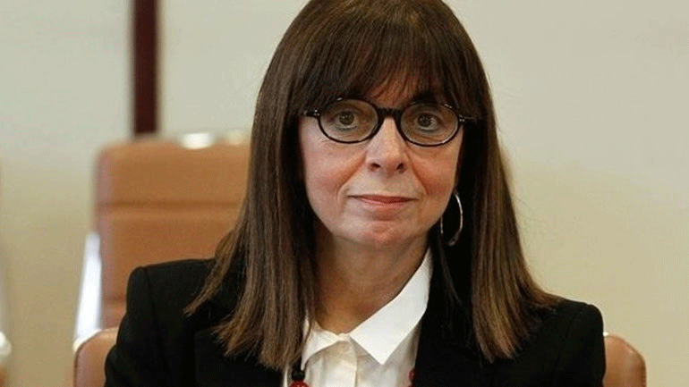 Η ΠτΔ απένειμε το Παράσημο του Μεγαλόσταυρου του Τάγματος της Τιμής στον Ρόμπερτ Μενέντεζ