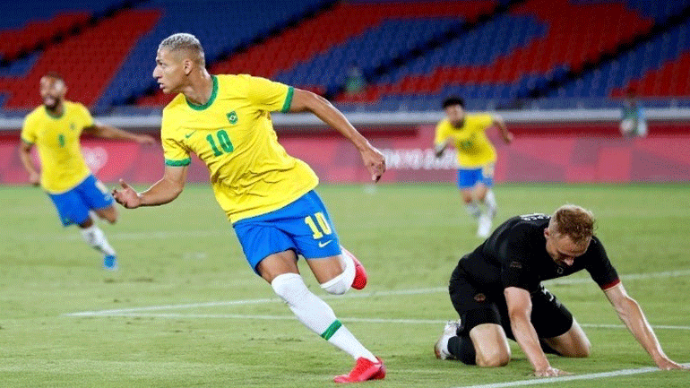 Στο μικροσκόπιο της Παρί ο Ριτσάρλισον