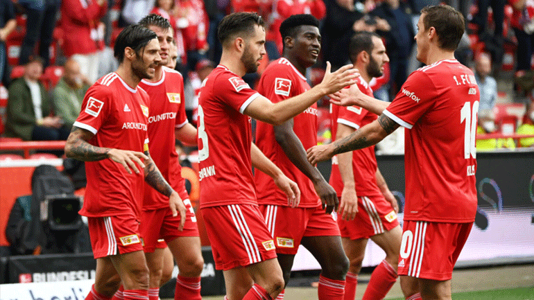 Ένα ημίχρονο έφτανε στην Ουνιόν, 2-1 την Γκλάντμπαχ