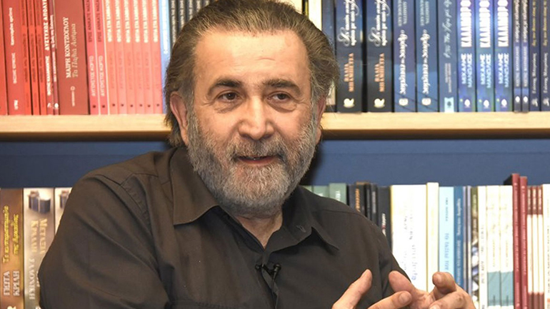 Λάκης Λαζόπουλος: «Η Πάρος με έχει μαγέψει, είναι η καινούρια μου ζωή»