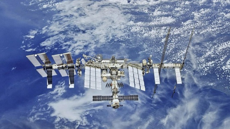 Ρώσοι κοσμοναύτες  εντόπισαν νέες ρωγμές στον Διεθνή Διαστημικό Σταθμό