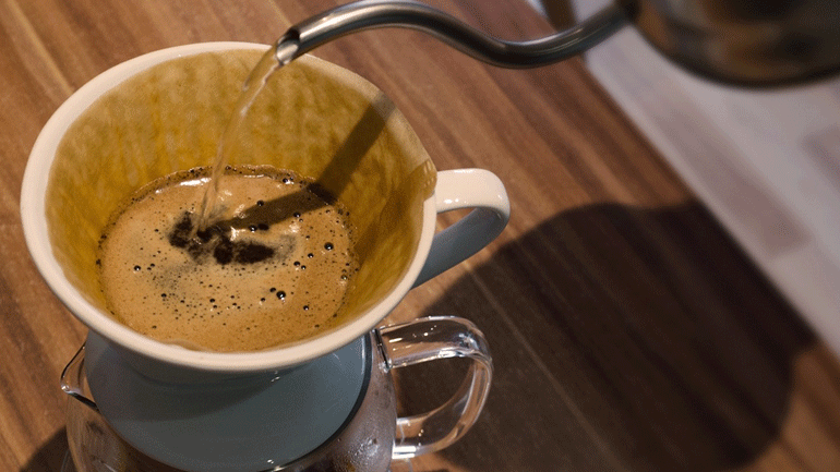 Έρευνα: Έως τρεις καφέδες την ημέρα μειώνουν τον κίνδυνο εγκεφαλικού και καρδιαγγειακού θανάτου