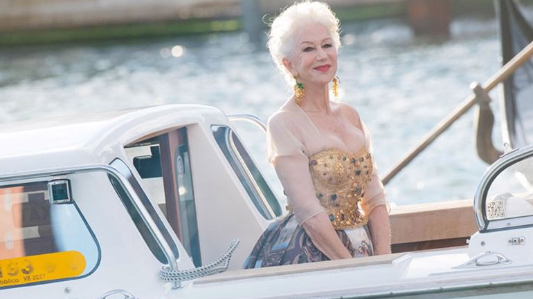 H royal εμφάνιση της Helen Mirren στο show των Dolce & Gabbana στη Βενετία