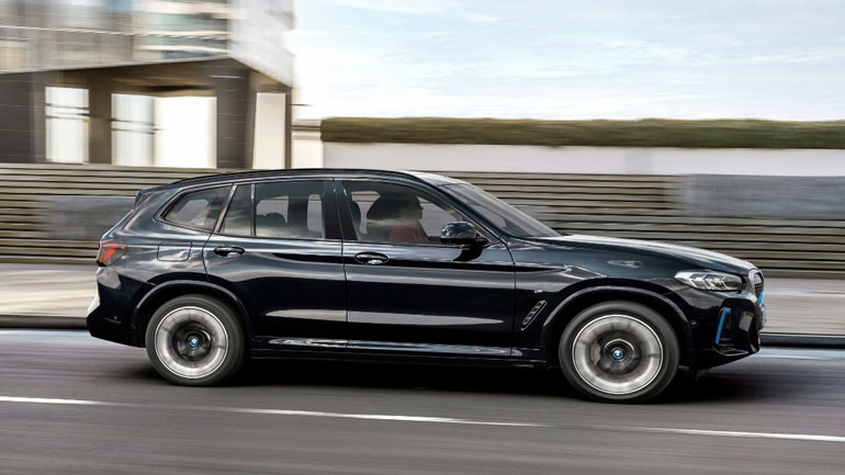 Στην ταινία «Ο Shang-Chi και ο Θρύλος των Δέκα Δαχτυλιδιών» κάνει το κινηματογραφικό της ντεμπούτο η BMW iX3 