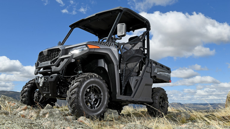 Το UFORCE 600 έχει ωφέλιμο φορτίο 400 κιλών.