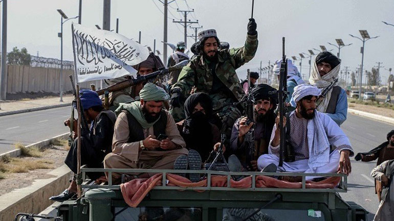 Σχεδόν εξαφανίστηκαν οι γυναίκες δημοσιογράφοι μετά την είσοδο των Ταλιμπάν στην Καμπούλ