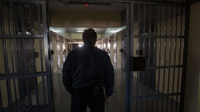 Θεσσαλονίκη: Προφυλακιστέος ο νεαρός που κατηγορείται ότι επιτέθηκε σεξουαλικά και λήστεψε κοπέλα