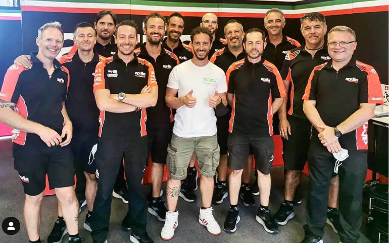 Ο Dovizioso αποχαιρέτησε τους μηχανικούς της Aprilia και ετοιμάζεται για την επιστροφή στη Yamaha.