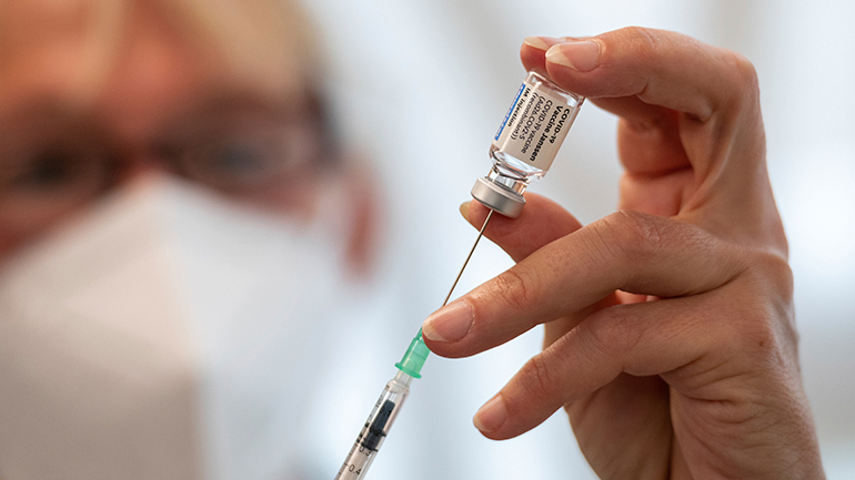 Γερμανία: Οι εταιρείες δεν έχουν το δικαίωμα να ρωτούν τους υπαλλήλους τους αν έχουν εμβολιαστεί