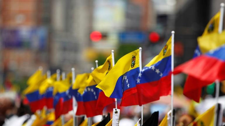 Βενεζουέλα: Η αντιπολίτευση σταματά να μποϊκοτάρει τις εκλογές