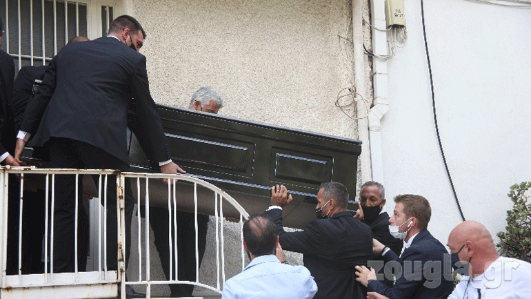 «Αθάνατος, αθάνατος!»