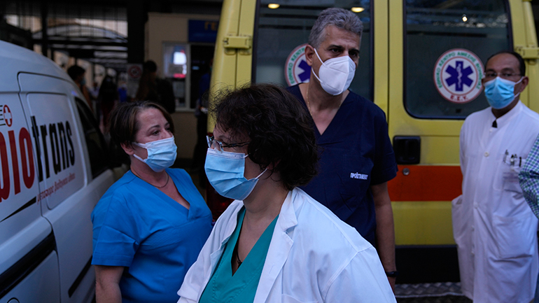 Πώς η πανδημία επηρέασε τη σεξουαλική ζωή των εργαζομένων στον χώρο της υγείας;