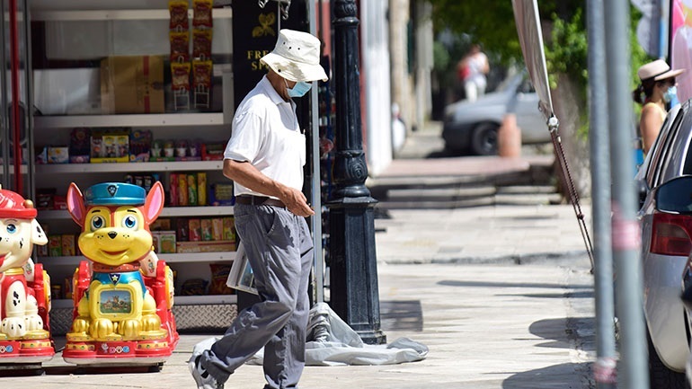 Μίνι lockdown σε Αχαΐα, Ηλεία και Ικαρία