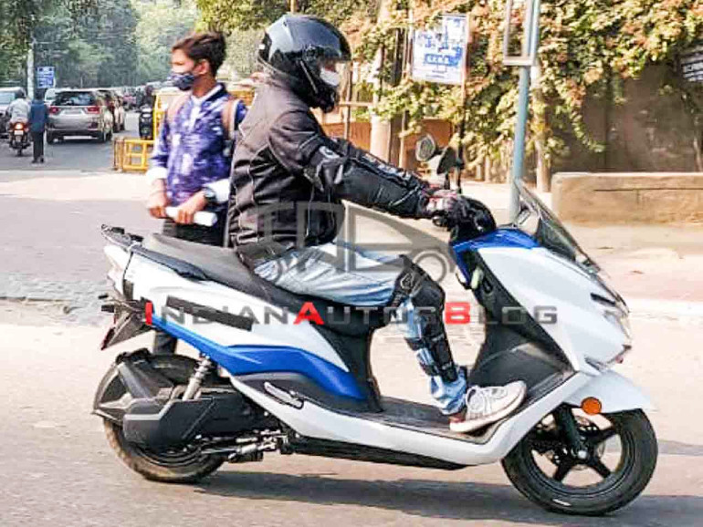 Η πιο αντιπροσωπευτική κατασκοπευτική εικόνα μάς έρχεται από την Ινδία.