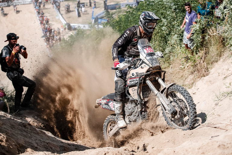 Δεν μπορεί να χωρέσει ο νους τι μπορεί να κάνει αυτό το Tenere!