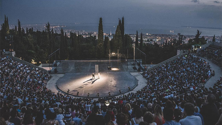 Να αποζημιωθούν οι εργαζόμενοι στις παραγωγές που αναβλήθηκαν ζητεί η Πανελλήνια Ομοσπονδία Θεάματος Ακροάματος