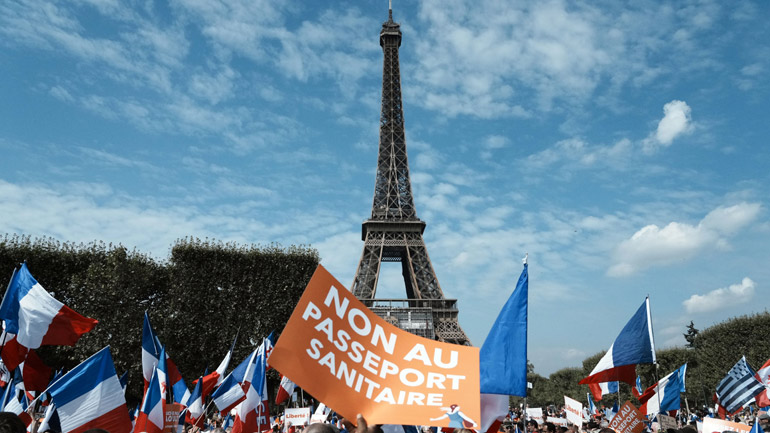 Διαδηλώσεις κατά του εμβολιασμού και του υγειονομικού πάσου σε Γαλλία, Ιταλία και Αυστραλία