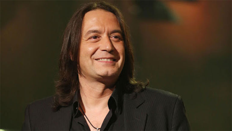 Γιάννης Κότσιρας και Χορωδία Τρίπολης στην Καντάτα Ελευθερίας του Χρήστου Λεοντή