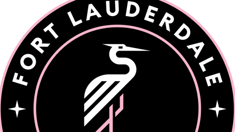 Επαγγελματίας ο Ρομέο Μπέκαμ