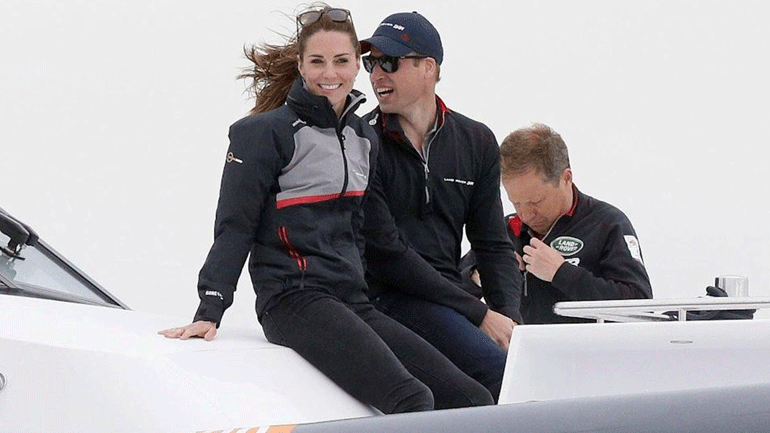 O Πρίγκιπας William και η Kate Middleton μαθαίνουν ιστιοπλοΐα στα παιδιά τους