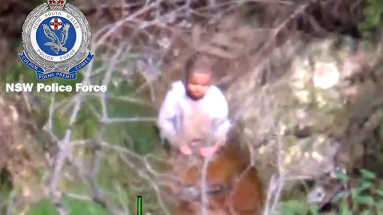 Αυστραλία: Ένα τρίχρονο αγόρι βρέθηκε σε απομονωμένη θαμνώδη περιοχή τρεις ημέρες μετά την εξαφάνισή του Αυστραλία: Ένα τρίχρονο αγόρι βρέθηκε σε απομονωμένη θαμνώδη περιοχή τρεις ημέρες μετά την εξαφάνισή του