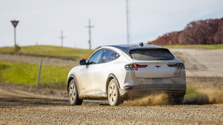 H νέα Ford Mustang Mach-E περνά από εξαντλητικές δοκιμασίες