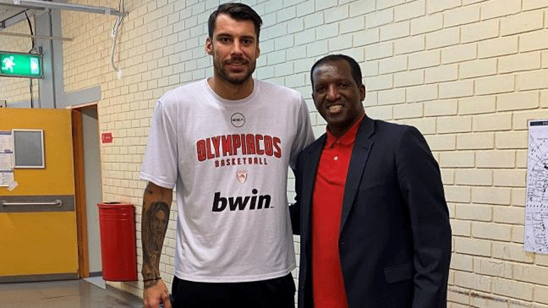 Η συνάντηση του Ρίβερς με τον Πρίντεζη και ο απολαυστικός τους διάλογος!