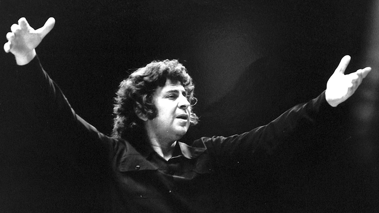 Θέλουν να διαγράψουν και τη Μνήμη