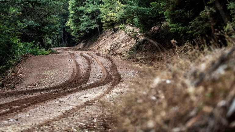 «Οργώνουν» τα βουνά οι εργοστασιακοί-Συνεχίζονται οι δοκιμές στις ειδικές διαδρομές