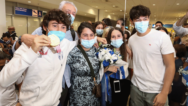 Aποθέωση για τους Έλληνες Παραολυμπιονίκες στο «Ελ. Βενιζέλος»