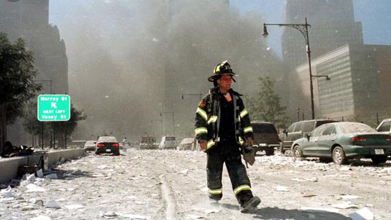 Μέχρι και σήμερα υψηλός ο κίνδυνος ΧΑΠ για τους διασώστες στην επίθεση των Δίδυμων Πύργων