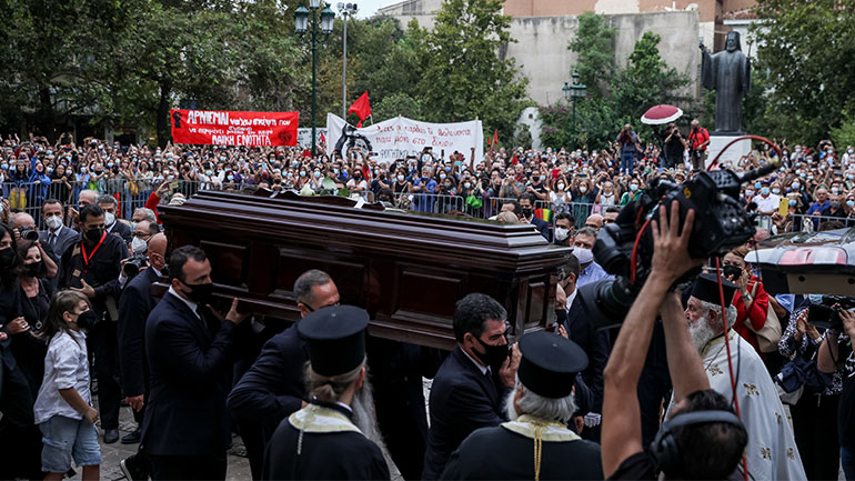 Ξεκίνησε το ταξίδι του Μίκη Θεοδωράκη προς τον Γαλατά Χανίων
