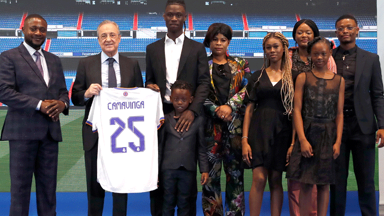 Η Ρεάλ παρουσίασε τον Καμαβινγκά: «Η απόδραση από τον πόλεμο με έκανε πιο δυνατό»