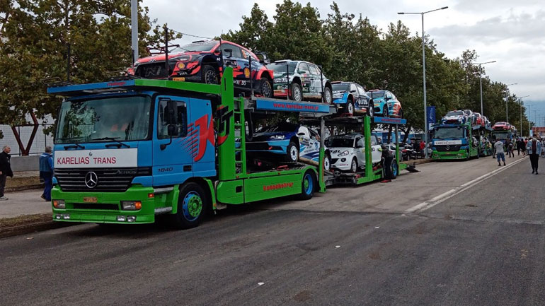 ΕΚΟ ΡΑΛΙ ΑΚΡΟΠΟΛΙΣ: 48 από τα 55 πληρώματα ξεκινούν σε λίγη ώρα για το μεγάλο αγώνα