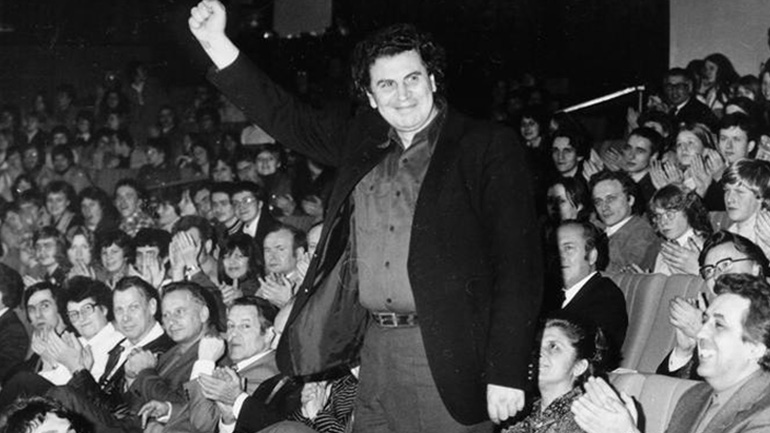 Deutsche Welle: Το τελευταίο αντίο…