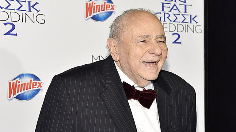 ΗΠΑ: Πέθανε ο Μάικλ Κόνσταντιν, ο Ελληνοαμερικάνος “μπαμπάς” της Νία Βαρντάλος