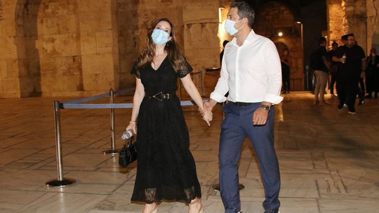 Eυγενία Δημητροπούλου: Η πρώτη δημόσια εμφάνιση με τον σύζυγό της μετά τον μυστικό τους γάμο