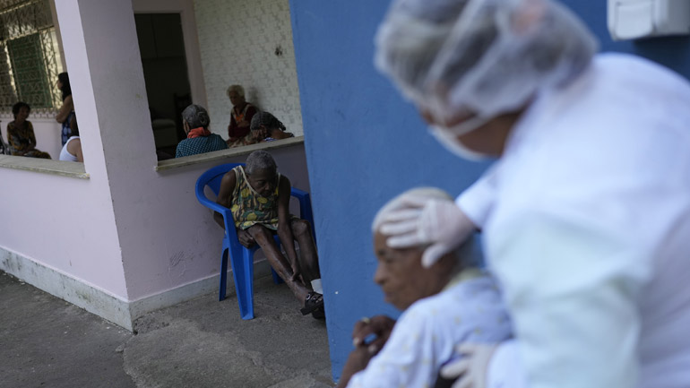 Covid-19: 753 θάνατοι το τελευταίο 24ωρο στη Βραζιλία