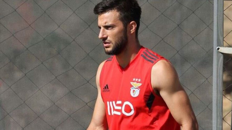 Ανδρέας Σάμαρης: Θα πληρώνεται από την Μπενφίκα μέχρι να βρει ομάδα