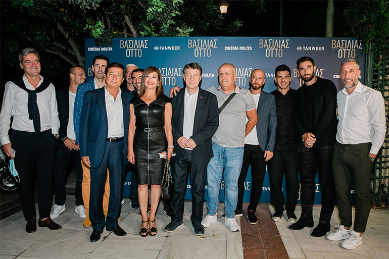 Τζώζεφ και Μαζντ Σαμανμέ, Όττο Ρεχάγκελ, Κρίστοφερ Αντρέ Μαρκς και οι διεθνείς του 2004