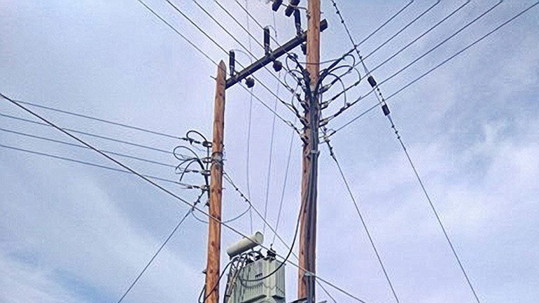 Καταγγελία στο zougla.gr: «Στα Γλυκά Νερά είμαστε από τις έξι το πρωί χωρίς ρεύμα»