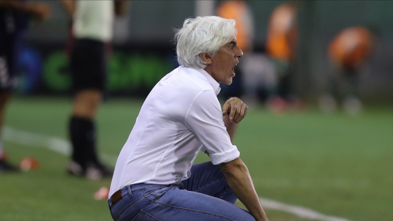 Γιοβάνοβιτς: «Είμαι ικανοποιημένος που ο κόσμος έφυγε χαρούμενος από το γήπεδο»