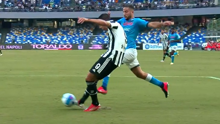 Nάπολι-Γιουβέντους: Γκολ για τον Μοράτα από λάθος του Μανωλά!