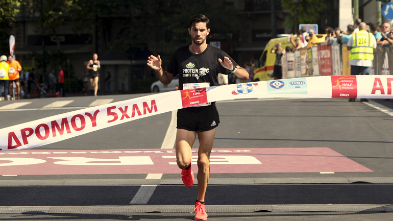 Ημιμαραθώνιος Αθήνας: Καραΐσκος και Ασημακοπούλου πρώτευσαν στο Πανελλήνιο Πρωτάθλημα