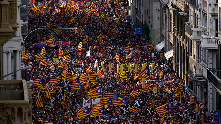 Ισπανία: Διαδήλωση στη Βαρκελώνη υπέρ της ανεξαρτησίας της Καταλονίας