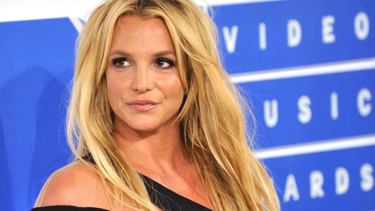 Η Britney Spears αρραβωνιάστηκε τον σύντροφο της Σαμ Ασγκάρι