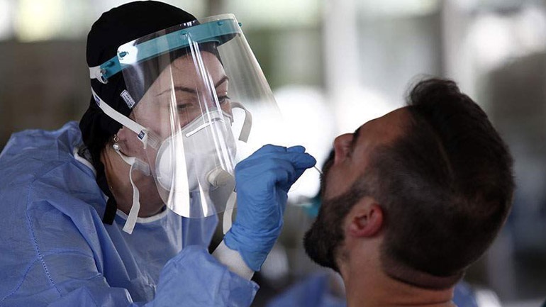 Καταμετρήθηκαν 1.608 περιστατικά 379 διασωληνωμένοι, 51 θάνατοι