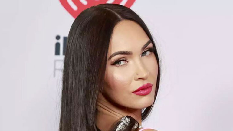 Η makeup artist της Megan Fox αποκαλύπτει τις δύο βασικές κινήσεις πίσω από το smokey eye look της